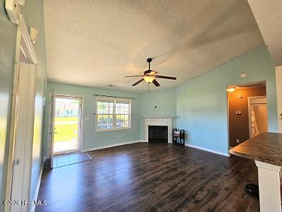 320 Top Knot Road