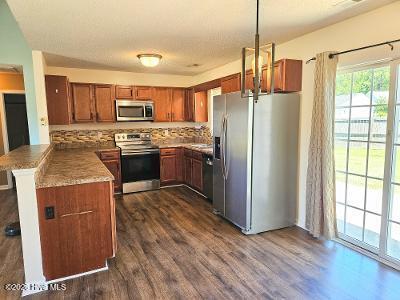 320 Top Knot Road