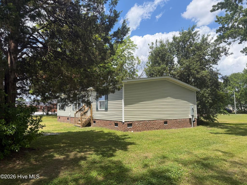 Photo of 211 Tyson Street, Winterville, NC 28590 (MLS # 100573983)