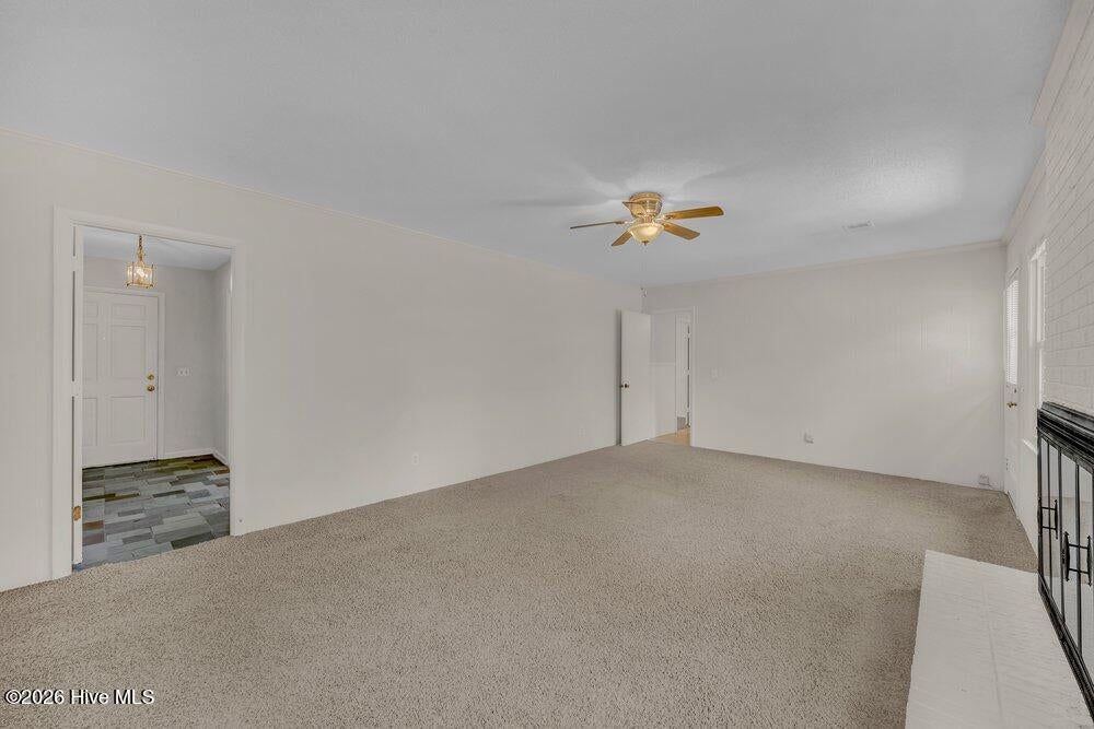 618 Kelly Road