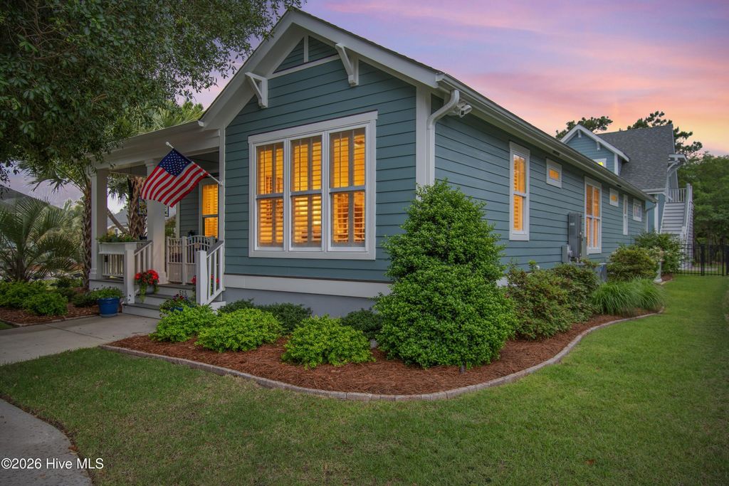 Photo of 515 Sir Williams, Southport, NC 28461 (MLS # 100573212)