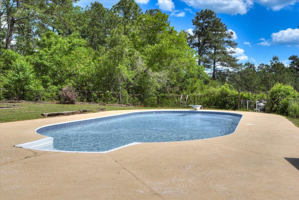Photo of 3010 Lakeridge Way, Aiken, SC 29803 (MLS # 555514)