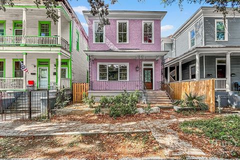 Homes For Sale - 221 W 39th Street<br/> Chatham County, Savannah, GA 31401