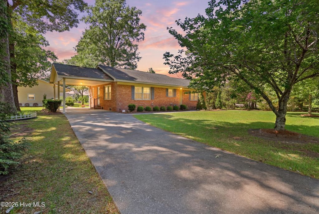 Photo of 5218 Carr Drive, Grifton, NC 28530 (MLS # 100573501)