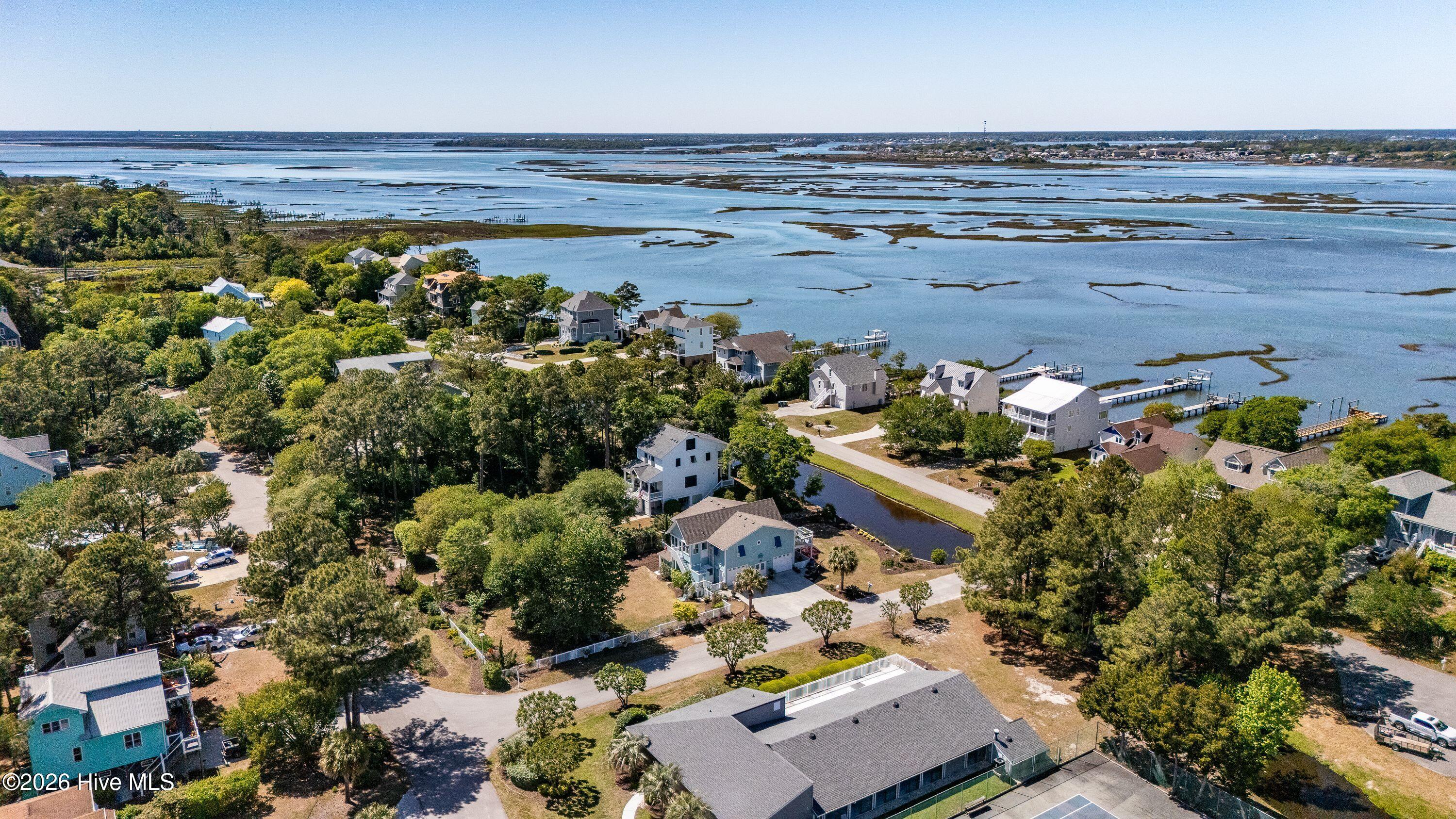 330 Cape Lookout Loop