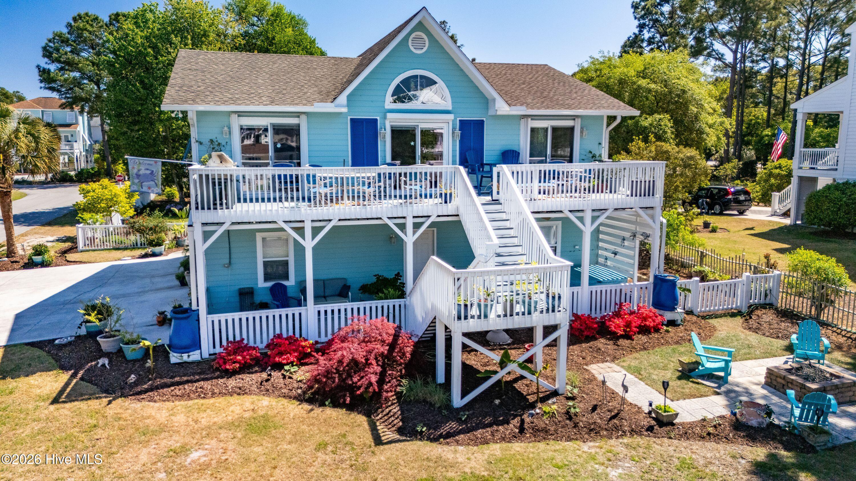 330 Cape Lookout Loop