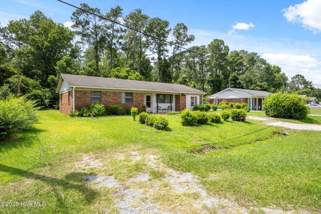 Photo of 10 Stoney Road, Castle Hayne, NC 28429 (MLS # 100594519)