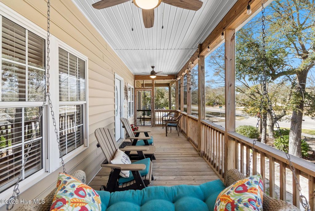 Photo of 1401 E Oak Island Drive, Oak Island, NC 28465 (MLS # 100562755)