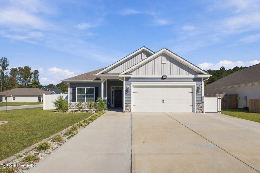 Photo of 752 Greenwich Place, Richlands, NC 28574 (MLS # 100611315)