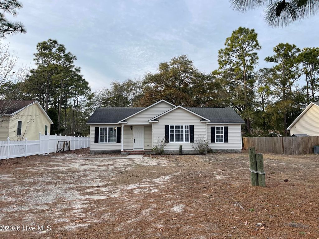 Photo of 1469 E Boiling Spring Road, Southport, NC 28461 (MLS # 100548174)
