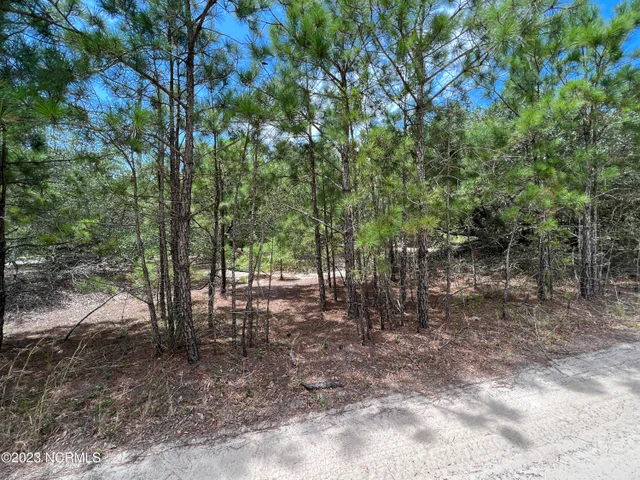 2312 Swan Island Road, photo 2 of 16