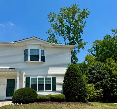 Townhouse For Sale - 1225 Cross Creek Circle #G7<br/> Greenville, NC 27834