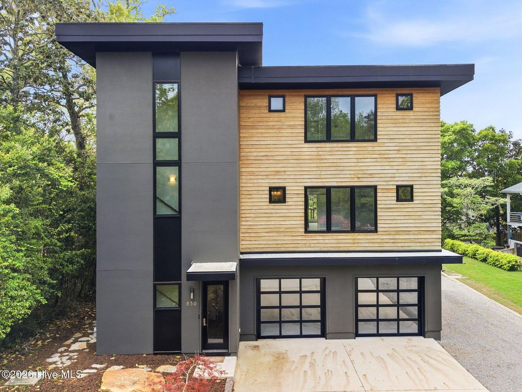 Photo of 830 Santa Maria Avenue, Wilmington, NC 28411 (MLS # 100566694)