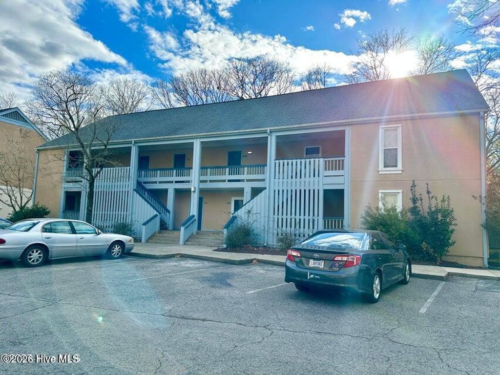 Photo of 1310 Harbourside Drive #1309-1310, New Bern, NC 28560 (MLS # 100552842)