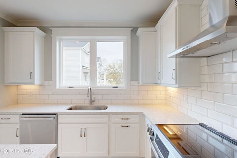 Tiny photo for 64 Pier View Court, Hampstead, NC 28443 (MLS # 100604713)