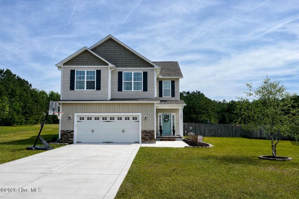 Photo of 105 Sparrows Point Lane, Jacksonville, NC 28540 (MLS # 100566701)