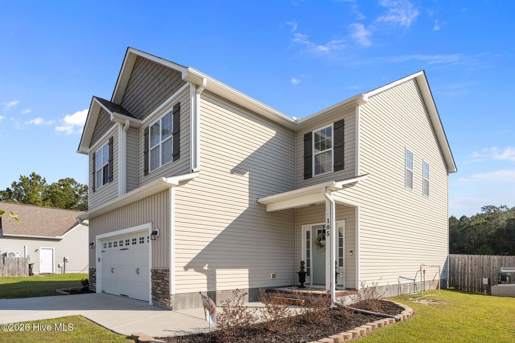 Photo of 105 Sparrows Point Lane, Jacksonville, NC 28540 (MLS # 100566701)