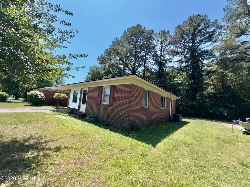Photo of 121 Anne Street, Plymouth, NC 27962 (MLS # 100575146)
