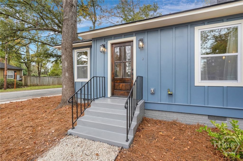 Photo of 402 E 57th Street, Savannah, GA 31405 (MLS # SA342688)