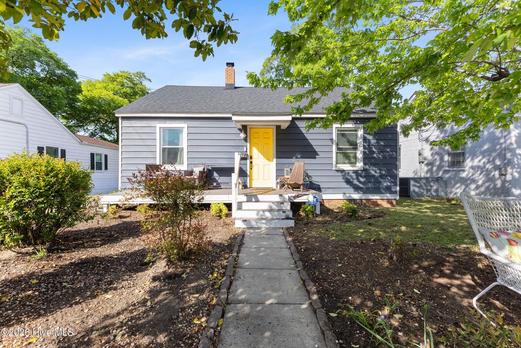 Photo of 2042 Jackson Street, Wilmington, NC 28401 (MLS # 100567073)