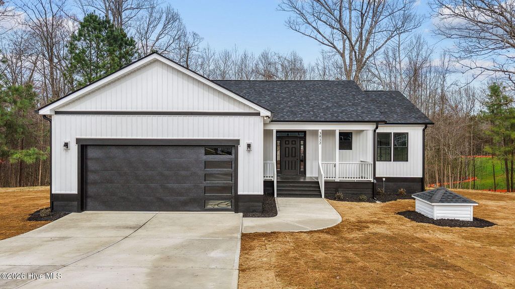 Photo of 3812 Ramblewood Hill Drive W, Wilson, NC 27893 (MLS # 100539172)