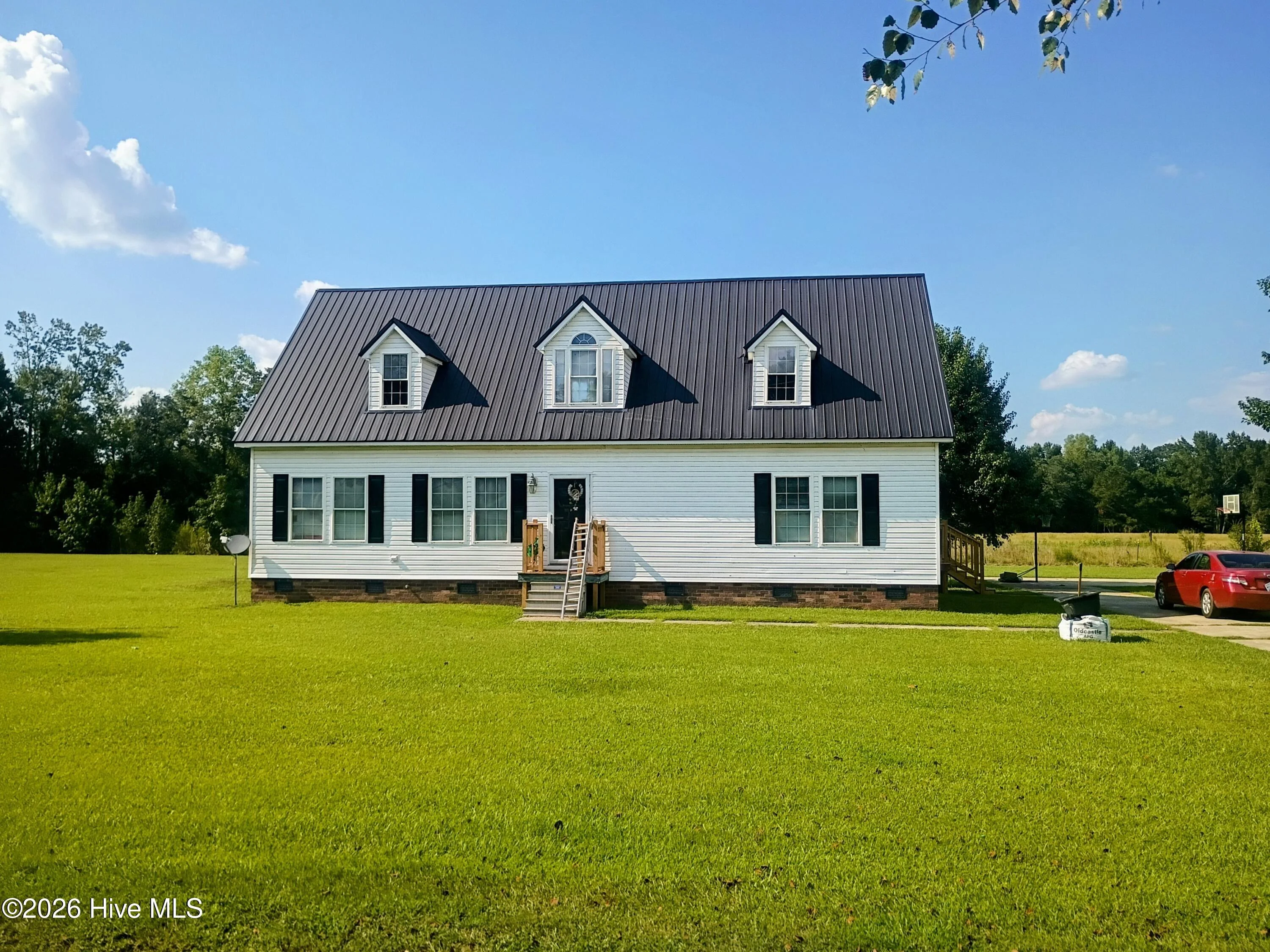 848 Pinewood Road