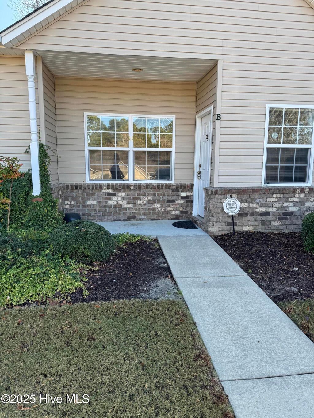 Photo of 101 E Rhode Island Avenue #Apt B, Southern Pines, NC 28387 (MLS # 100545644)