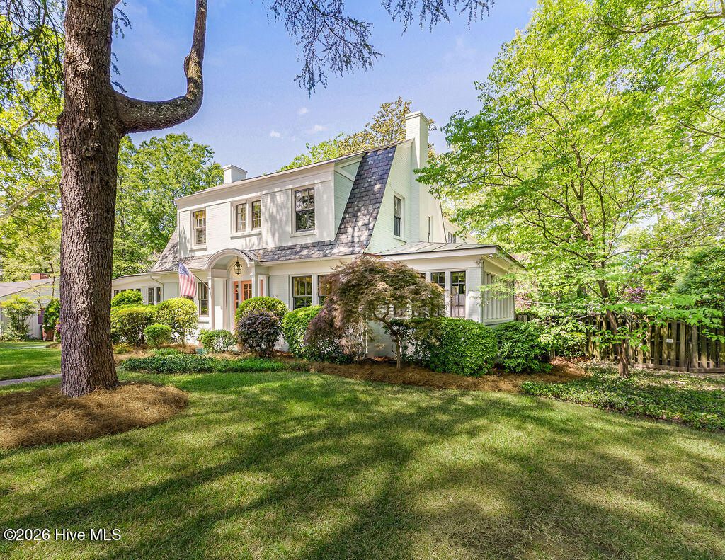 Photo of 260 S Ashe Street, Southern Pines, NC 28387 (MLS # 100566173)