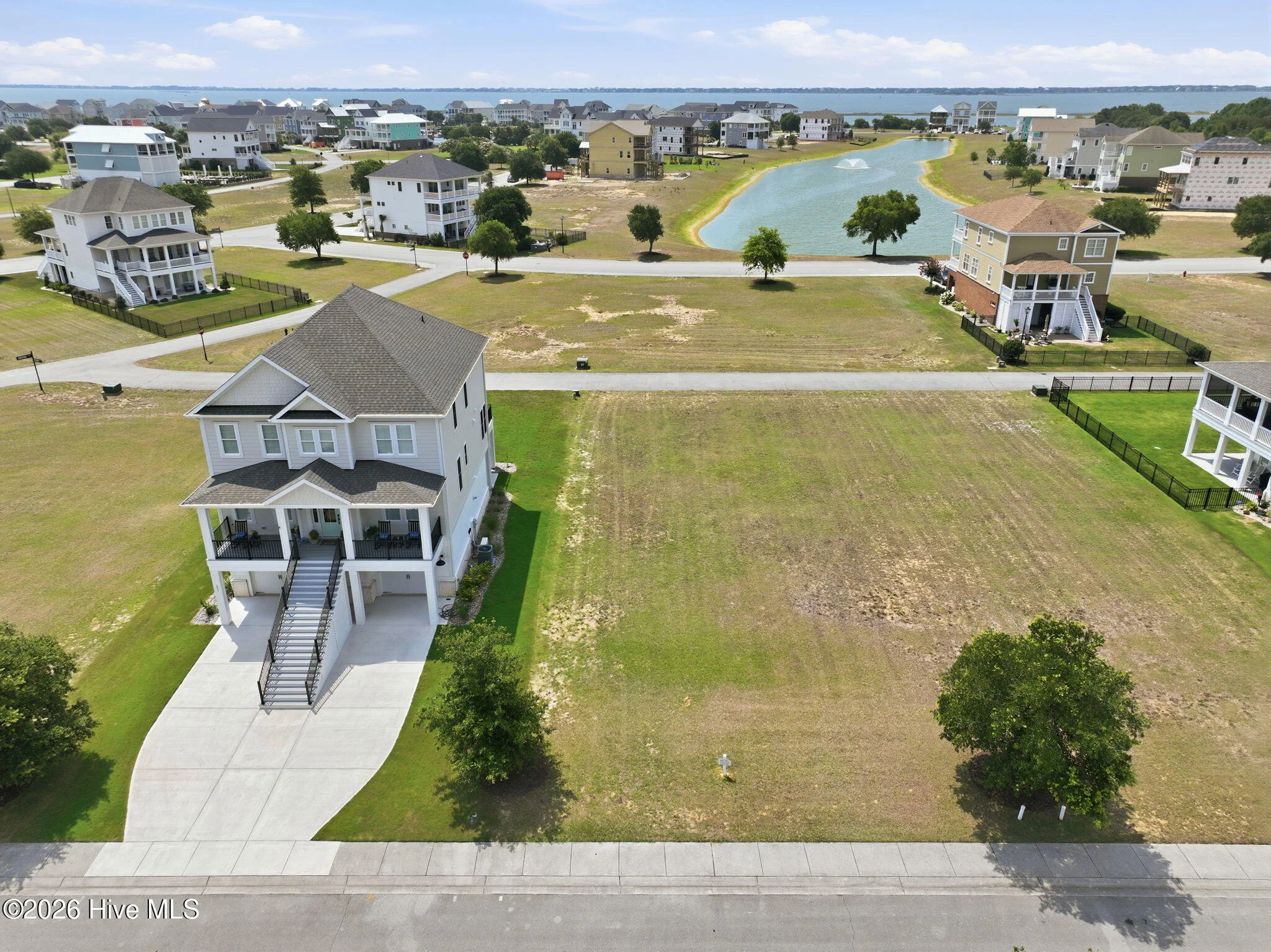 211 Colleton Square