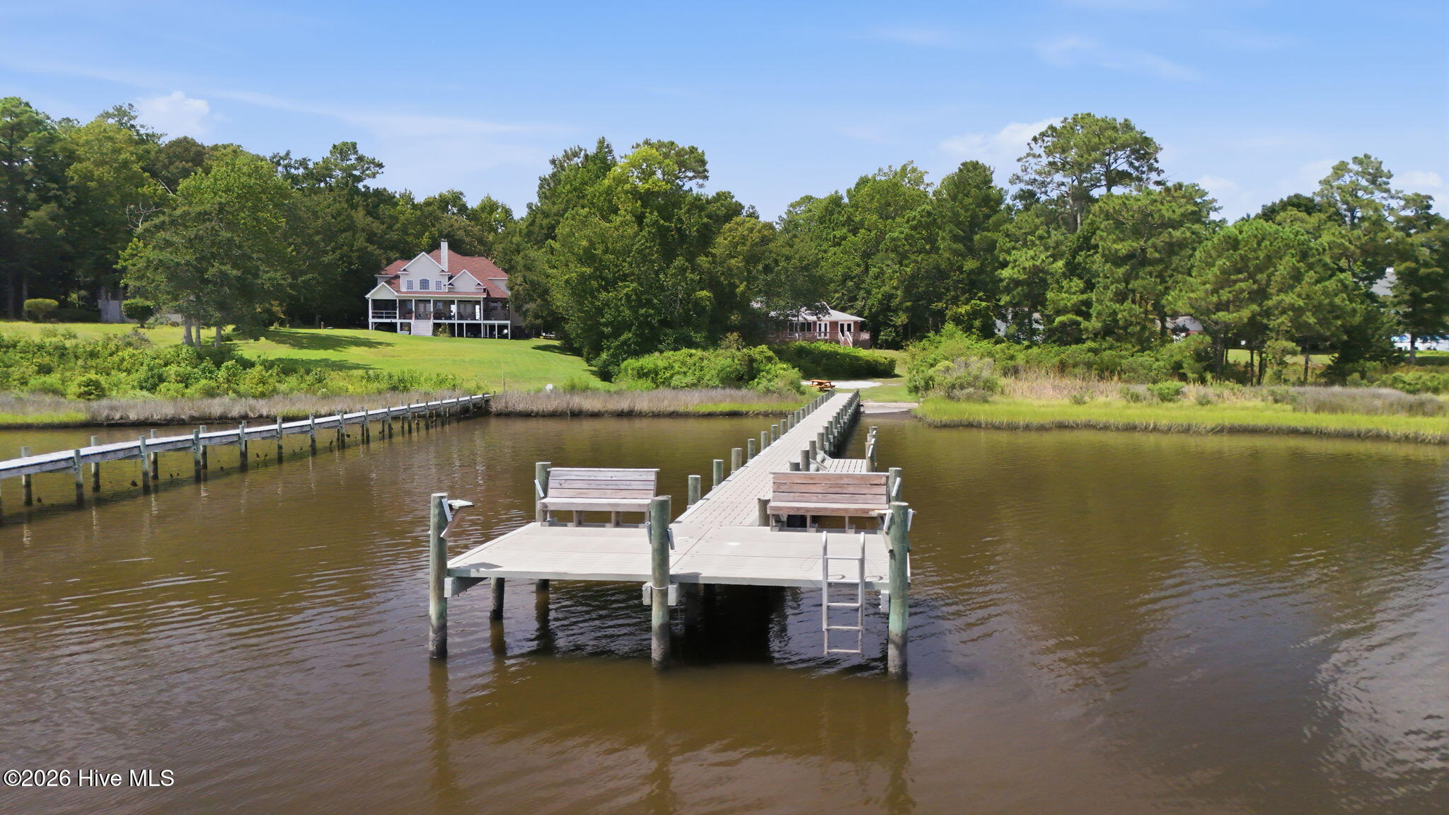 209 N Holland Point Drive