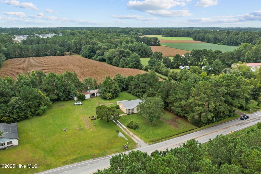 Photo of 195 Queens Creek Road, Swansboro, NC 28584 (MLS # 100526593)