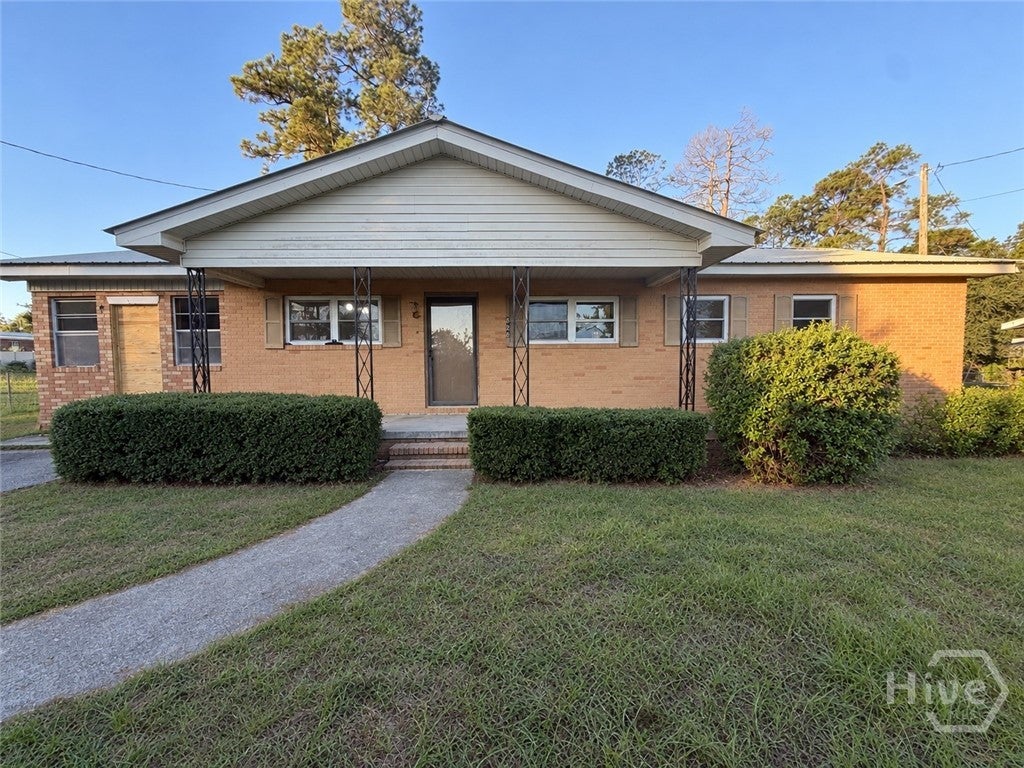 Photo of 526 Soloman Street, Swainsboro, GA 30401 (MLS # SA365339)