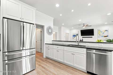 Tiny photo for 203 Whimbrel Way, Hampstead, NC 28443 (MLS # 100598177)