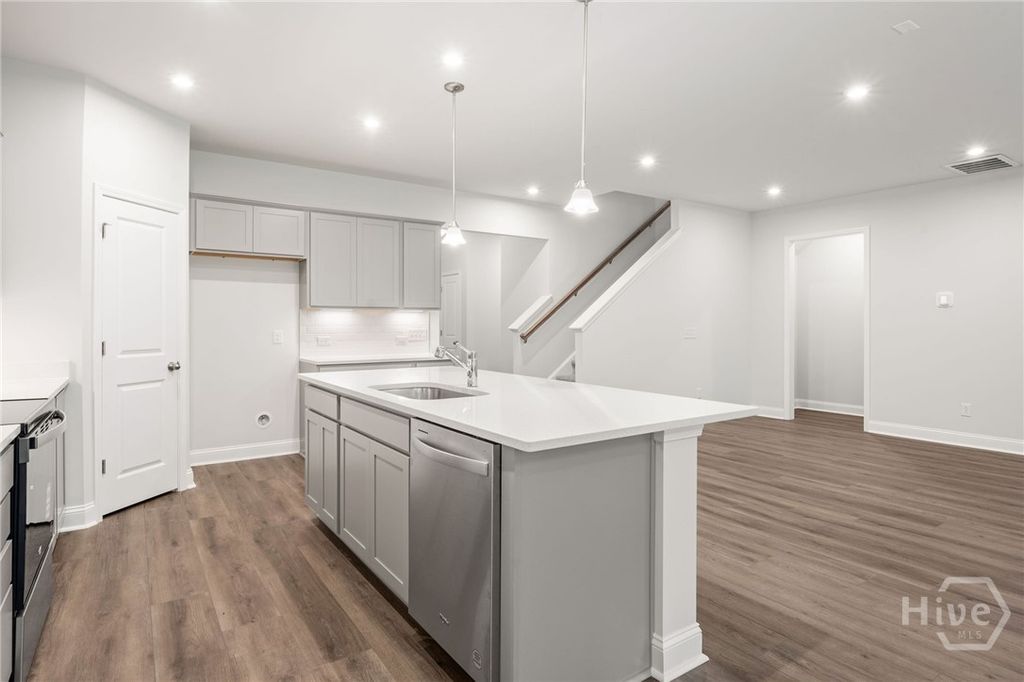 Photo of 462 Monterey Loop, Richmond Hill, GA 31324 (MLS # SA347045)