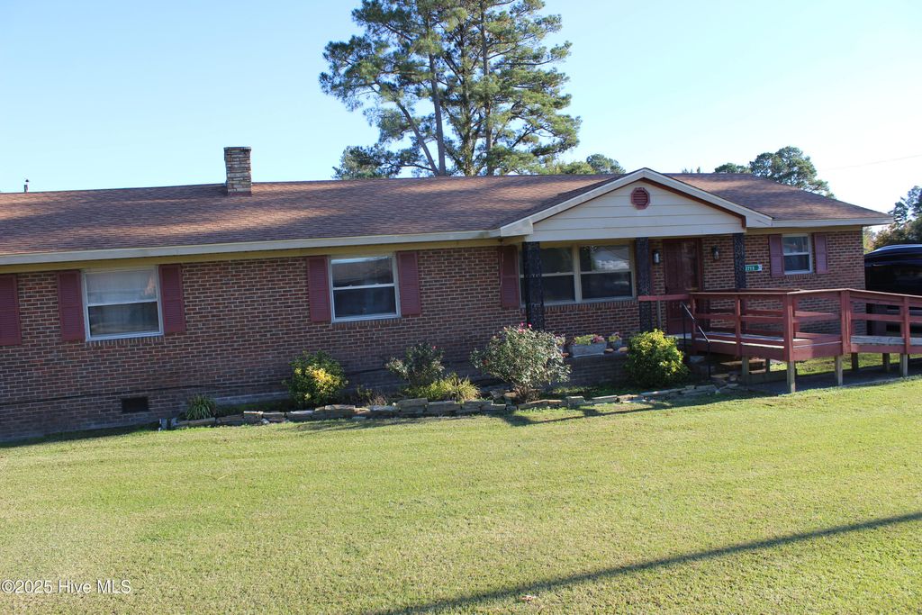 Photo of 2715 Us Highway 64 W, Plymouth, NC 27962 (MLS # 100536122)