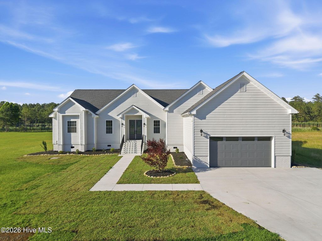Photo of 117 E Dowry Creek, Belhaven, NC 27810 (MLS # 100575898)
