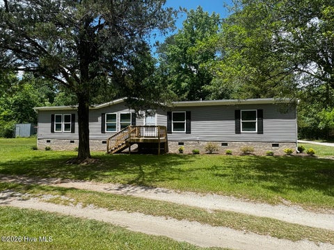 Mobile Home For Rent - 97 Bridgeside Road<br/> Rocky Point, NC 28457