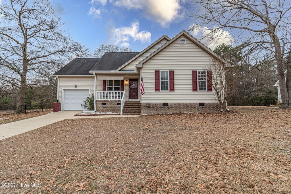 Photo of 502 Twin Creeks Drive, Goldsboro, NC 27530 (MLS # 100550920)