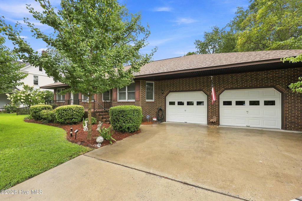Photo of 1113 Riverside Avenue, Elizabeth City, NC 27909 (MLS # 100591842)