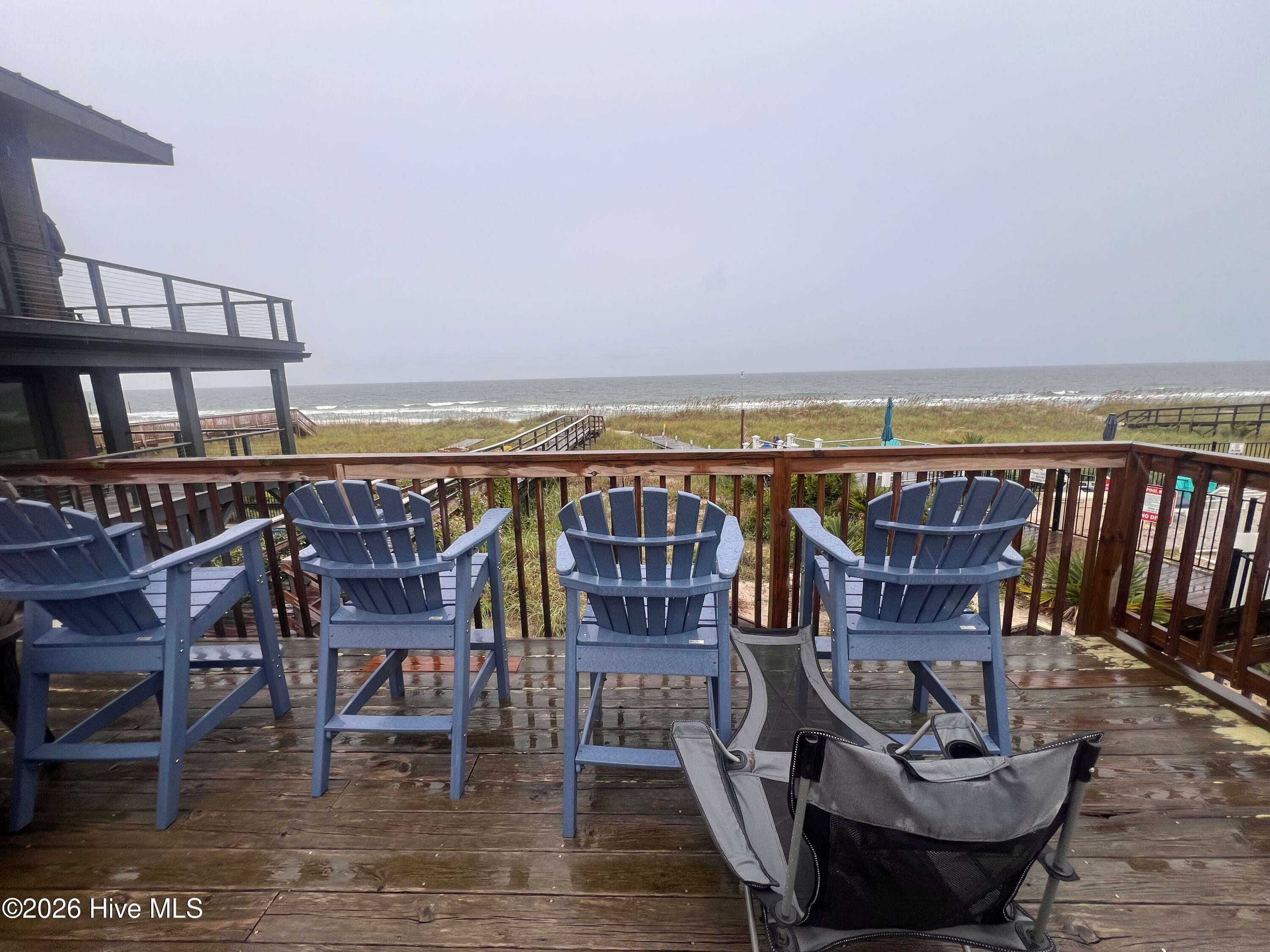 832 Fort Fisher Boulevard N