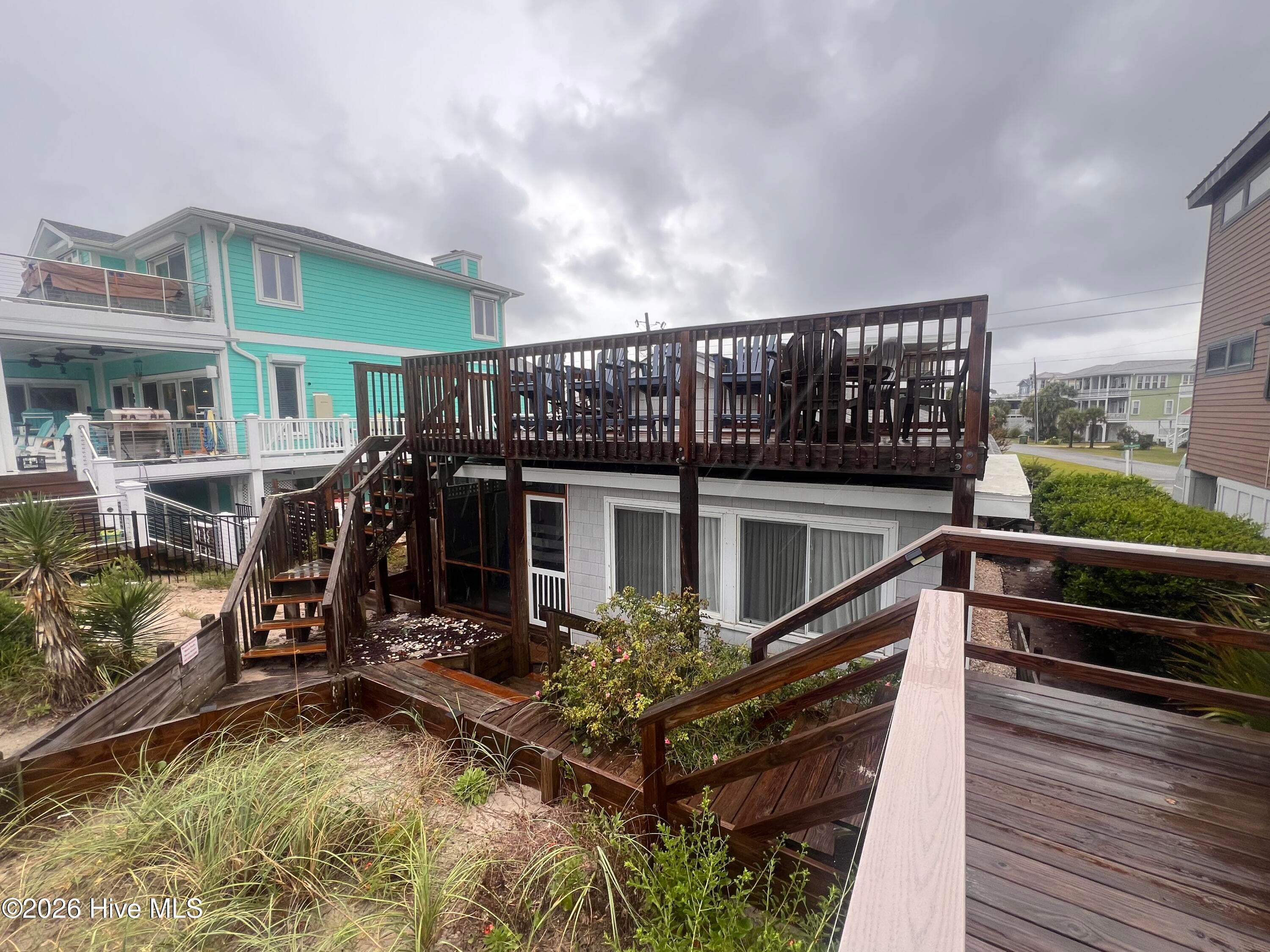832 Fort Fisher Boulevard N
