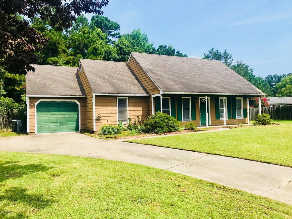 Photo of 119 Sidesaddle Lane, Jacksonville, NC 28546 (MLS # 100607923)