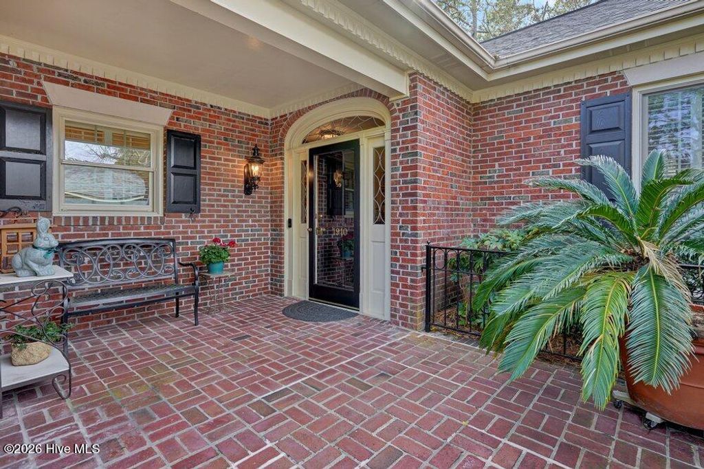 Photo of 1910 Legare Court, Wilmington, NC 28403 (MLS # 100561548)