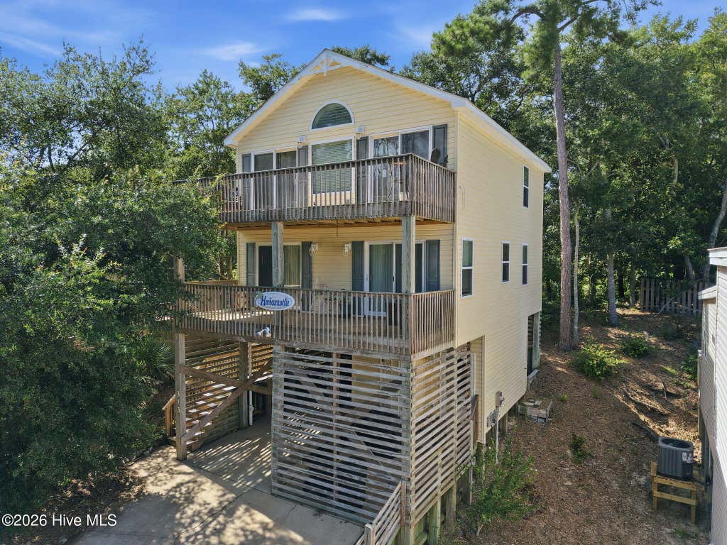 Photo of 313 Sir Chandler Drive, Kill Devil Hills, NC 27948 (MLS # 100596029)