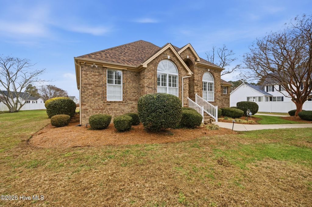 Photo of 104 Beverly Drive, Elizabeth City, NC 27909 (MLS # 100555177)