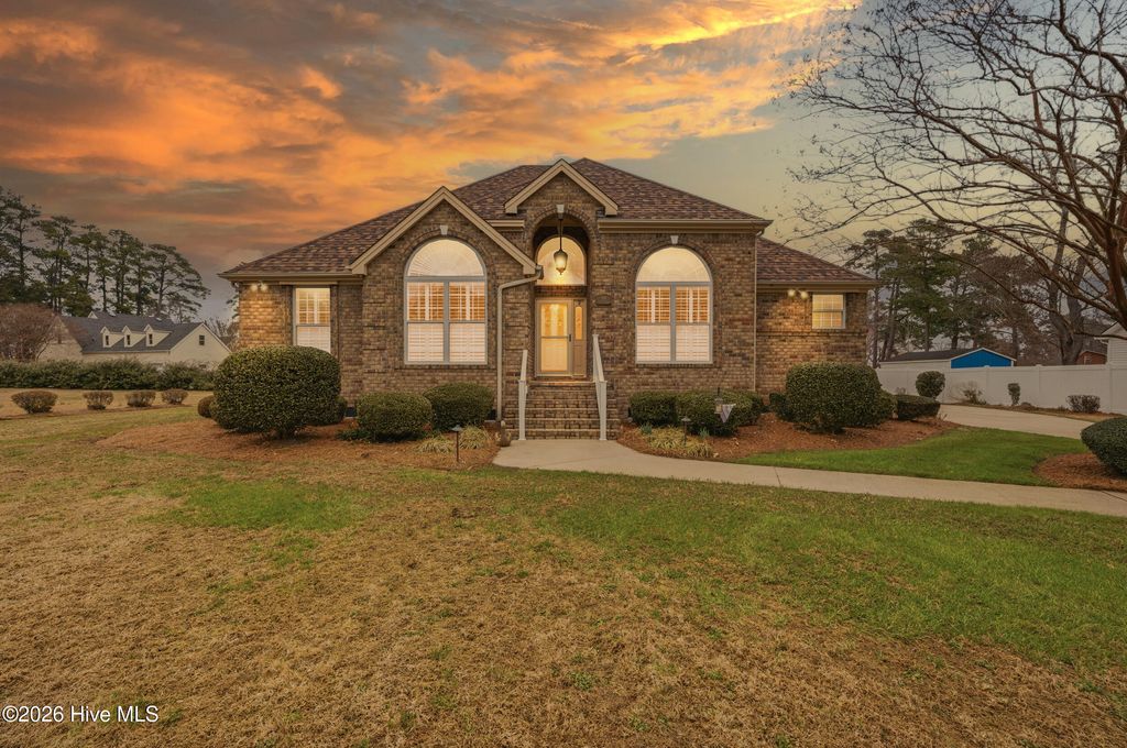 Photo of 104 Beverly Drive, Elizabeth City, NC 27909 (MLS # 100555177)