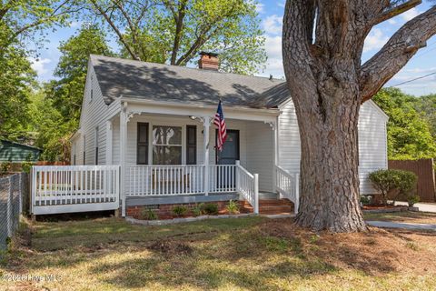 Tiny photo for 400 Warlick Street, Jacksonville, NC 28540 (MLS # 100568668)