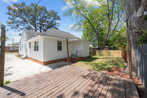 Tiny photo for 400 Warlick Street, Jacksonville, NC 28540 (MLS # 100568668)