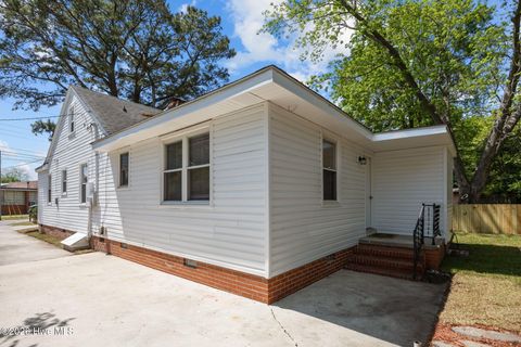 Tiny photo for 400 Warlick Street, Jacksonville, NC 28540 (MLS # 100568668)