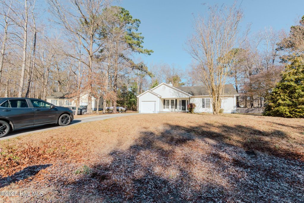 Photo of 114 Live Oak Drive, Jacksonville, NC 28540 (MLS # 100560051)